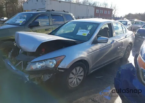 2009 Honda Accord 2.4 Lx z USA, uszkodzony, nr VIN 1HGCP26369A012880
